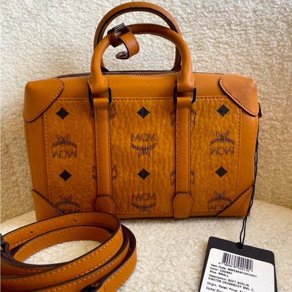 Berlin, Crossbody, MCM tote bag small. New with tag. - Picture 6 of 10